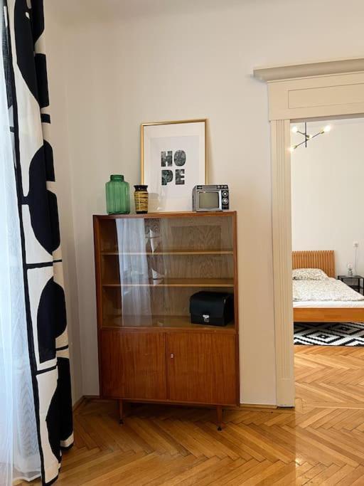 Authentic Buda Home Budapest Exteriör bild
