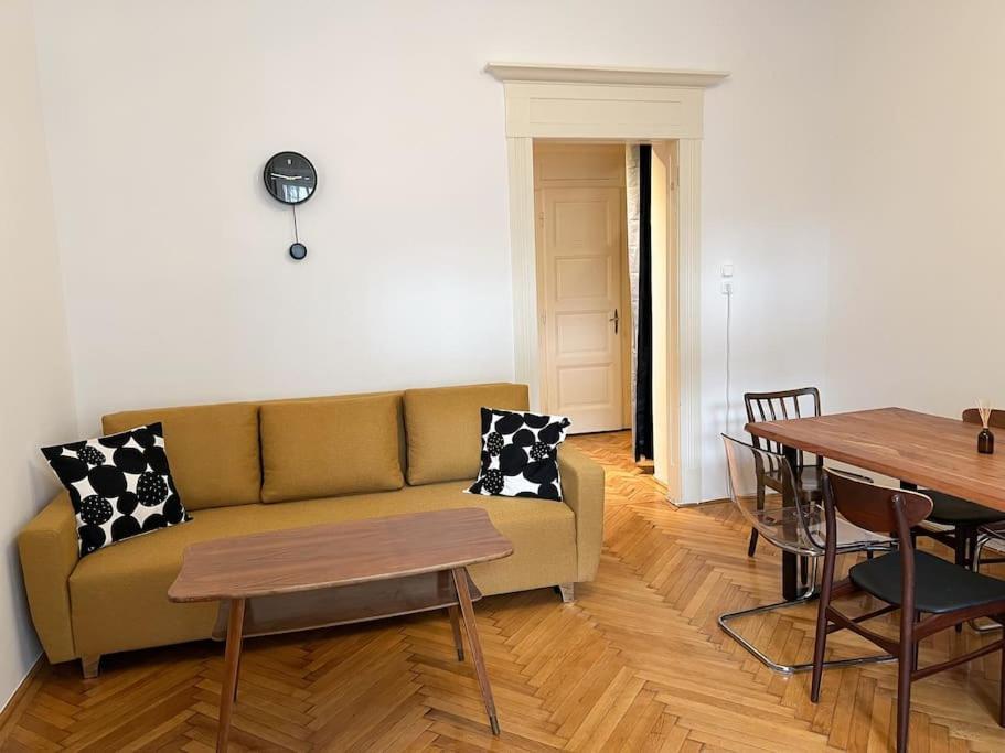 Authentic Buda Home Budapest Exteriör bild
