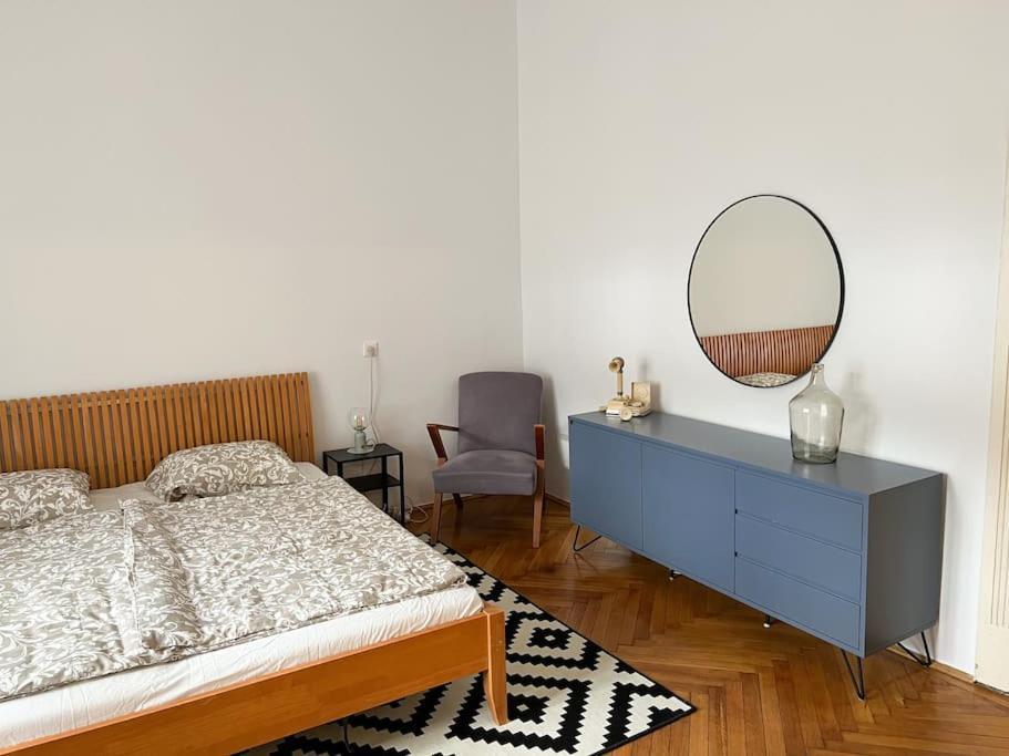 Authentic Buda Home Budapest Exteriör bild